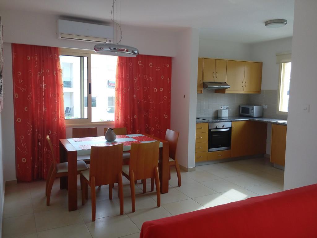 Elysia Park 9-202 Apartment Paphos Ngoại thất bức ảnh