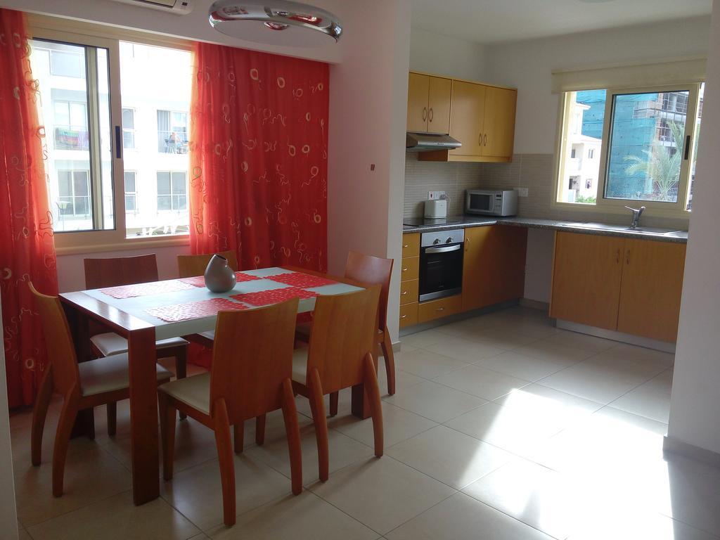 Elysia Park 9-202 Apartment Paphos Ngoại thất bức ảnh